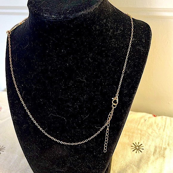 Letter P Initial Necklace “NEW” - Picture 4 of 7